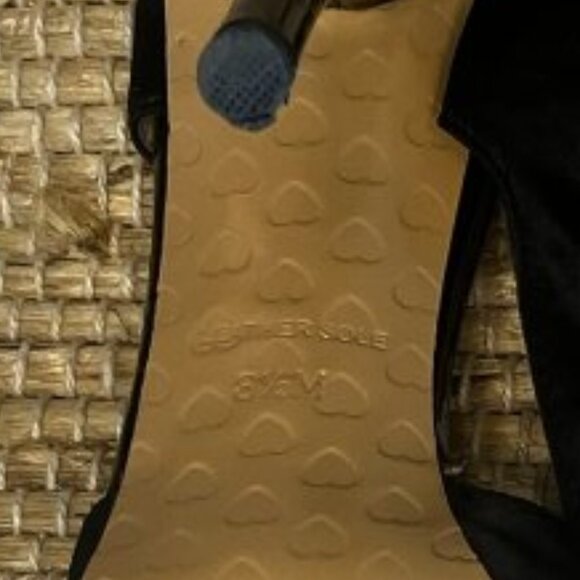 Betsy Johnson Astra Black Satin Stilettos Sz 8.5 - Picture 6 of 7